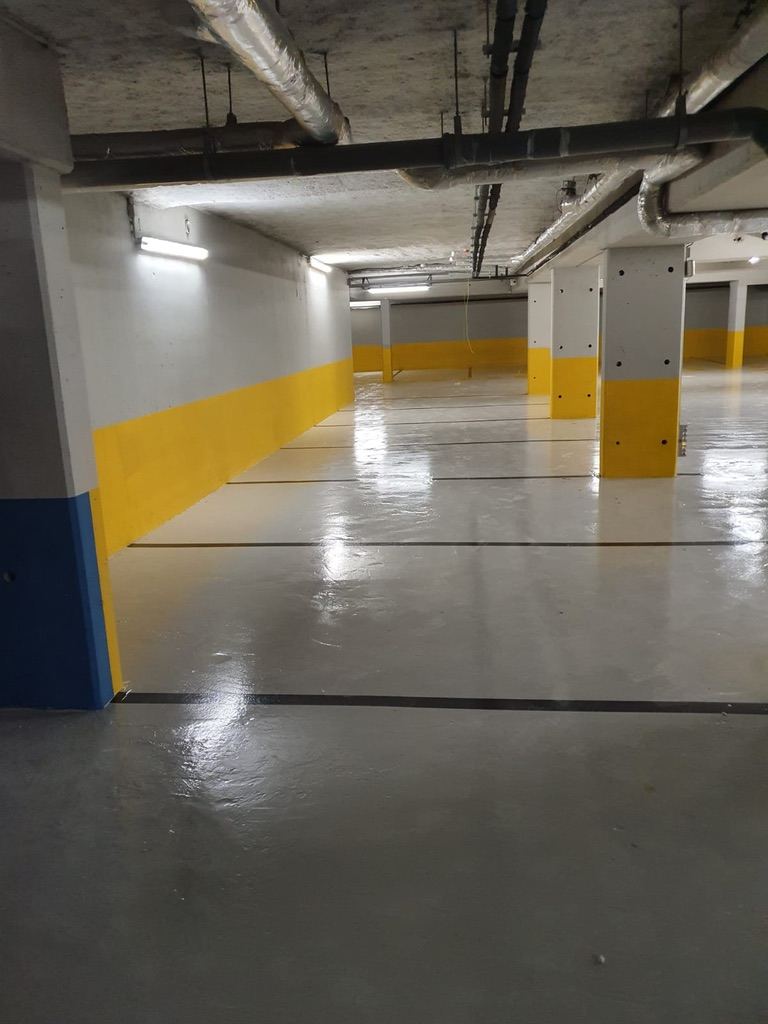 Peinture des murs et soubassement jaune, Clichy (92)